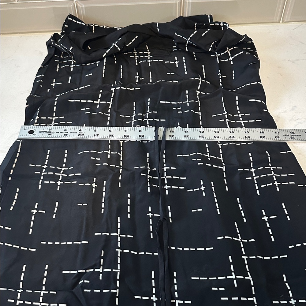 Pendleton 100% Silk Black White‎ Sheath Dress Lined Sleeveless Small Pockets - Picture 10 of 11